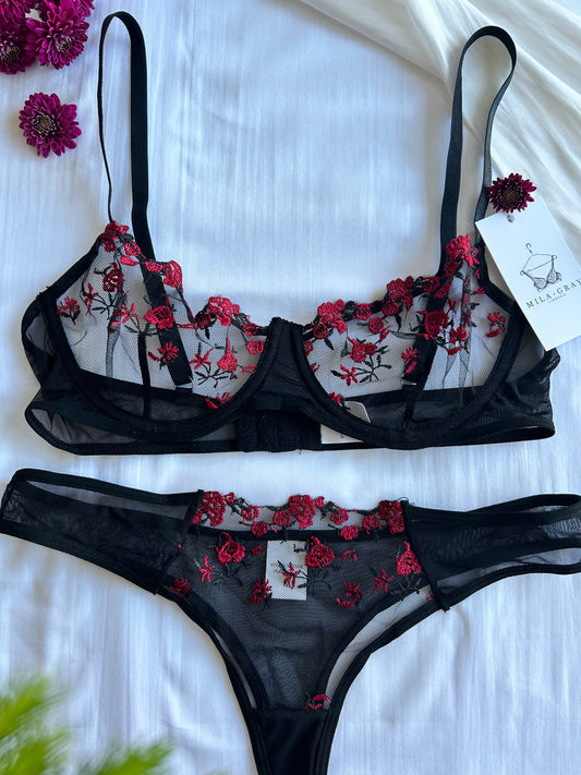 black floral lace lingerie set