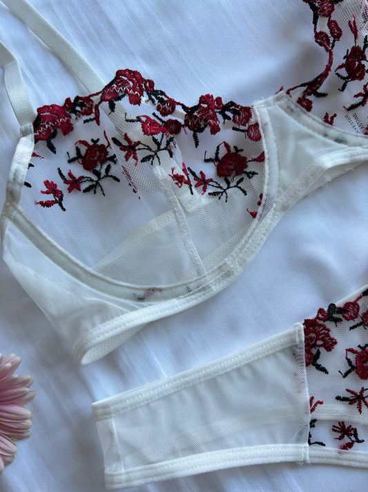 ivory rose lace lingerie set