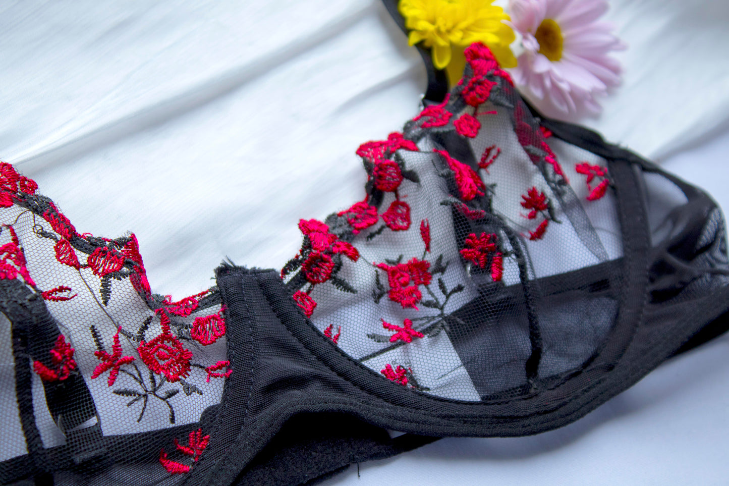 🖤 Obsidian Rose – Underwire Bra