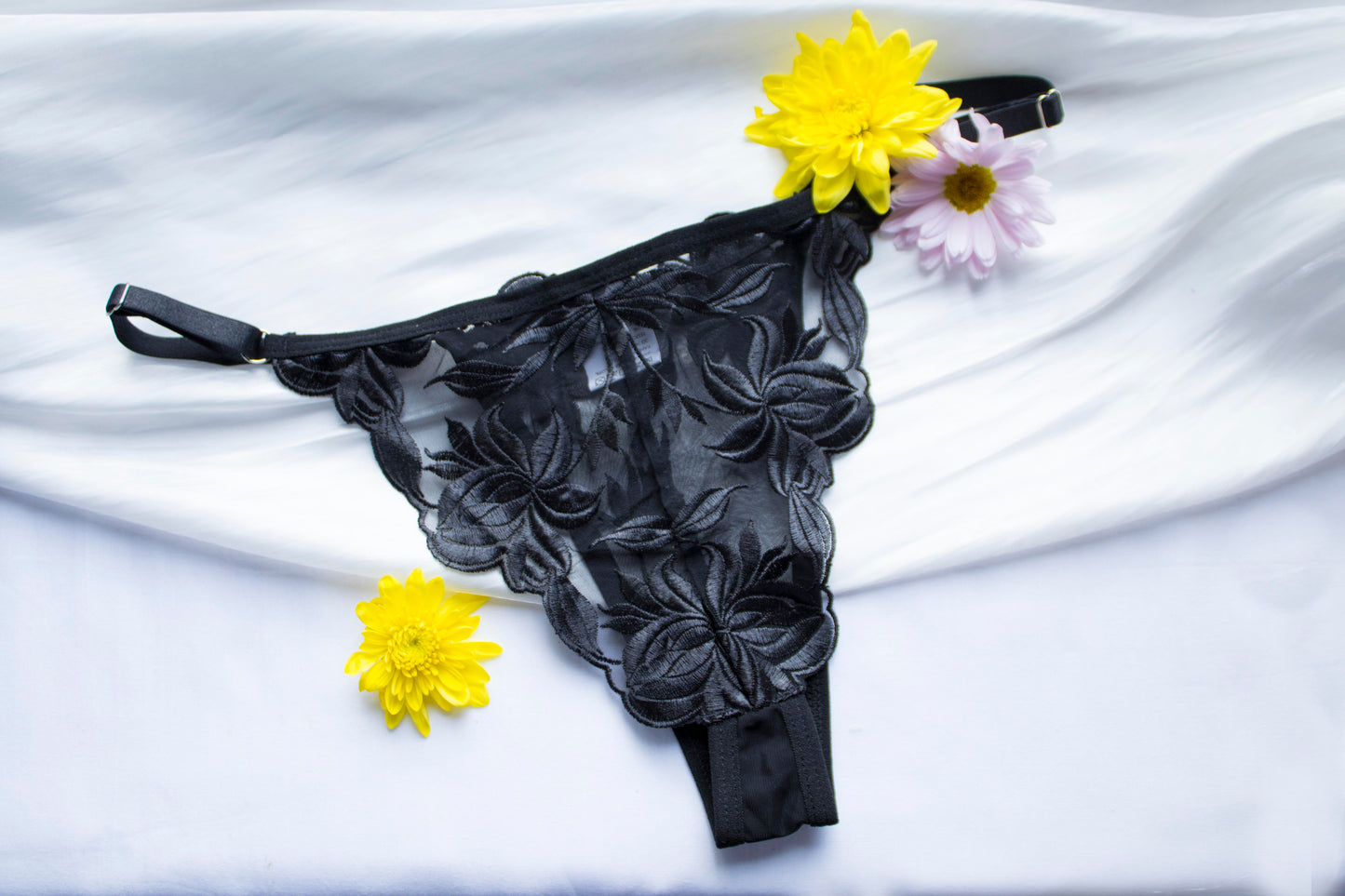 🌙 Midnight Dahlia – Adjustable Panty