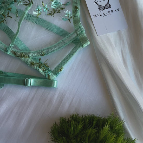 wild poppy lace lingerie set